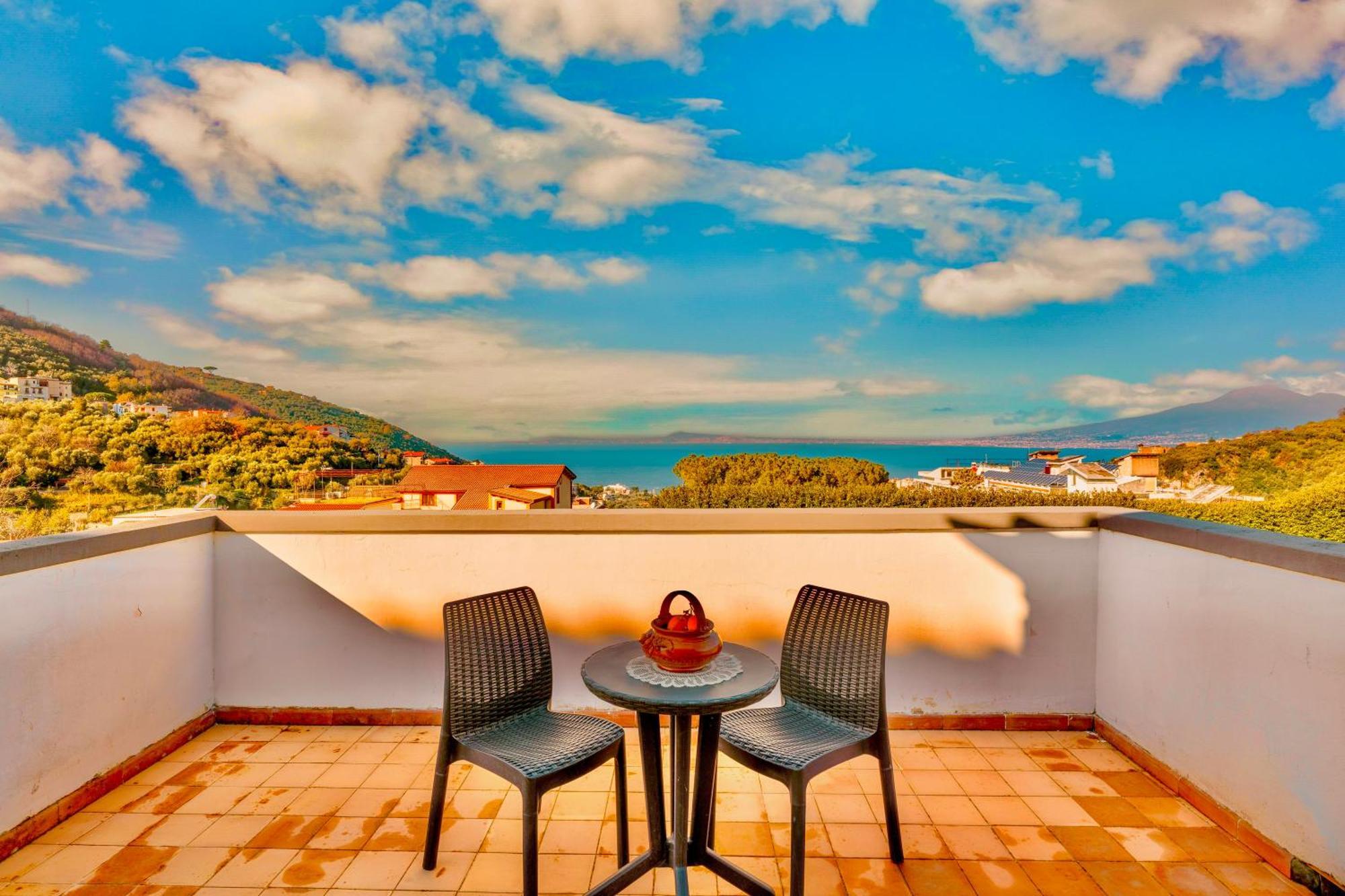 B&B Villa Della Porta, Amalfi Coast - Historical Heritage Vico Equense Exterior photo